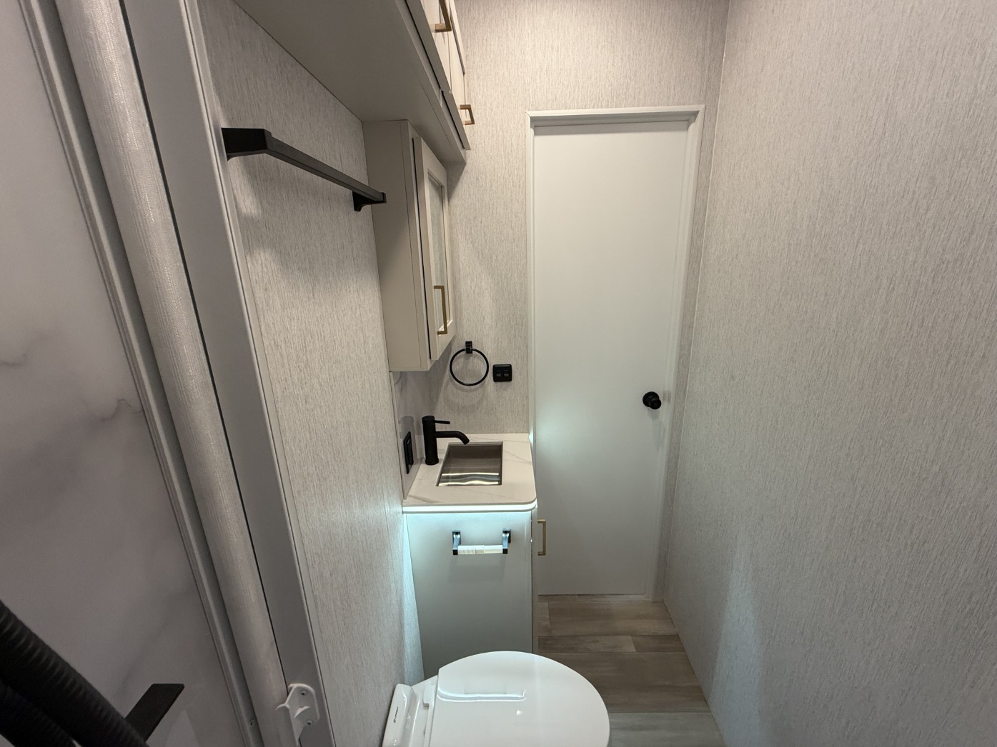 IROK Iconic Bathroom Vanity